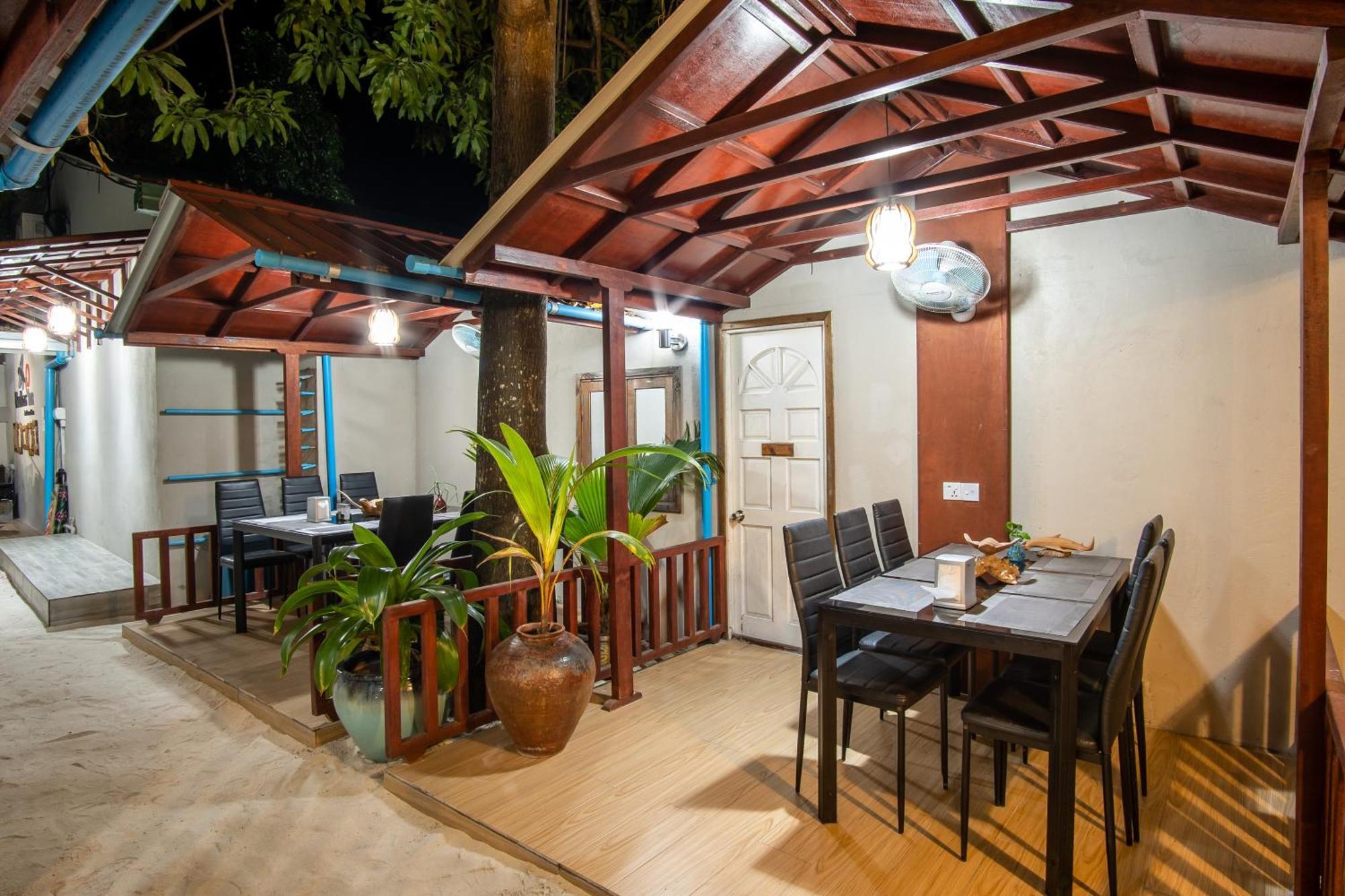 Lacasa Villa Ukulhas Island Exterior photo